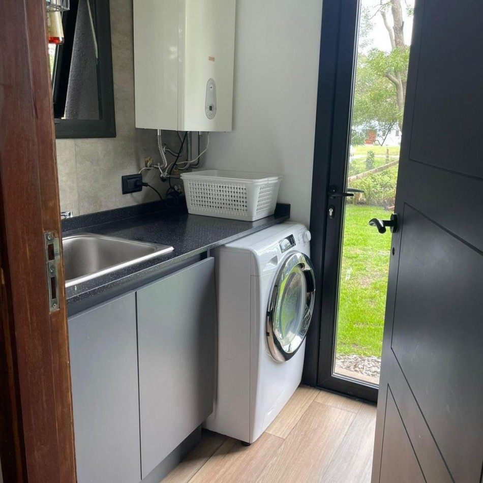 CASA 4 AMBIENTES. BARRIO PRIVADO LAS PRUNAS