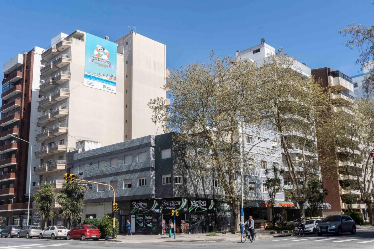 VENTA. EN BLOCK. HOTEL Y 3 LOCALES. LA PERLA