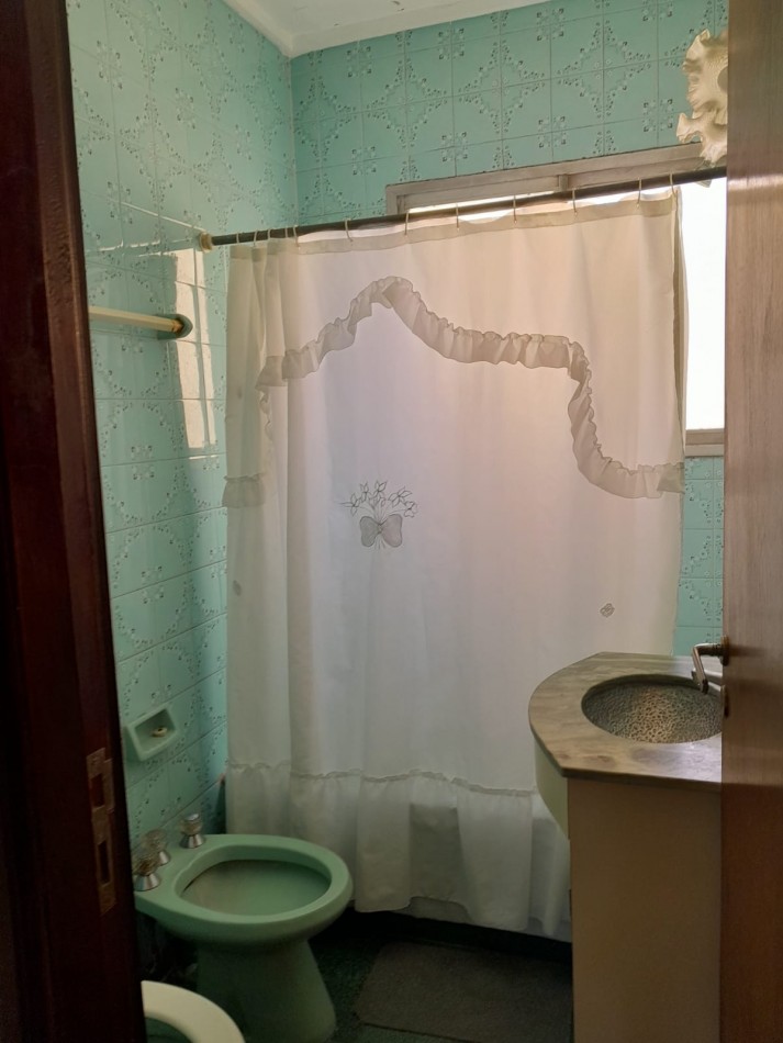 VENTA. DEPARTAMENTO 2 AMB AL FRENTE. CENTRO