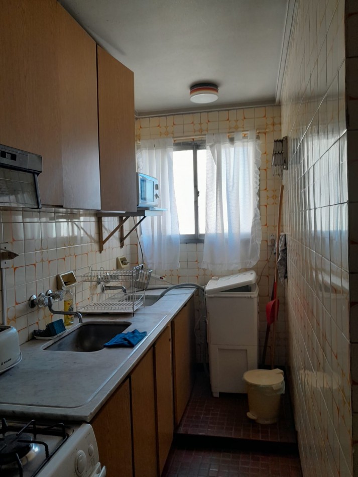 VENTA. DEPARTAMENTO 2 AMB AL FRENTE. CENTRO