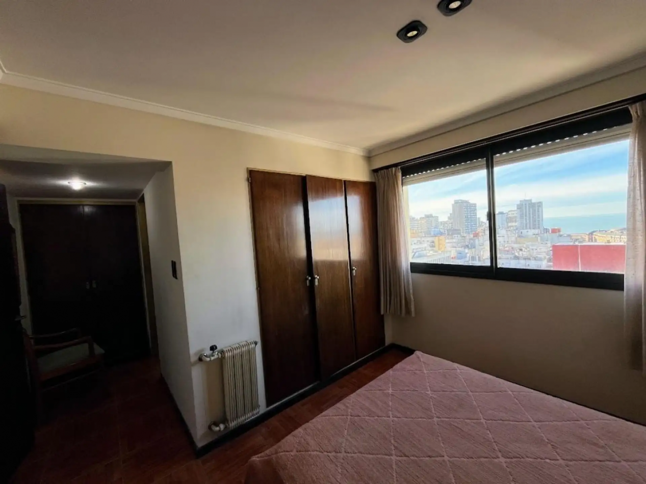 VENTA DEPTO 2/3 AMBIENTES VISTA AL MAR C/ COCHERA.