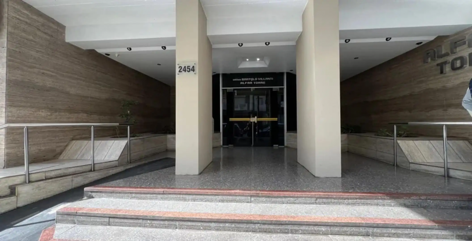 VENTA DEPTO 2/3 AMBIENTES VISTA AL MAR C/ COCHERA.