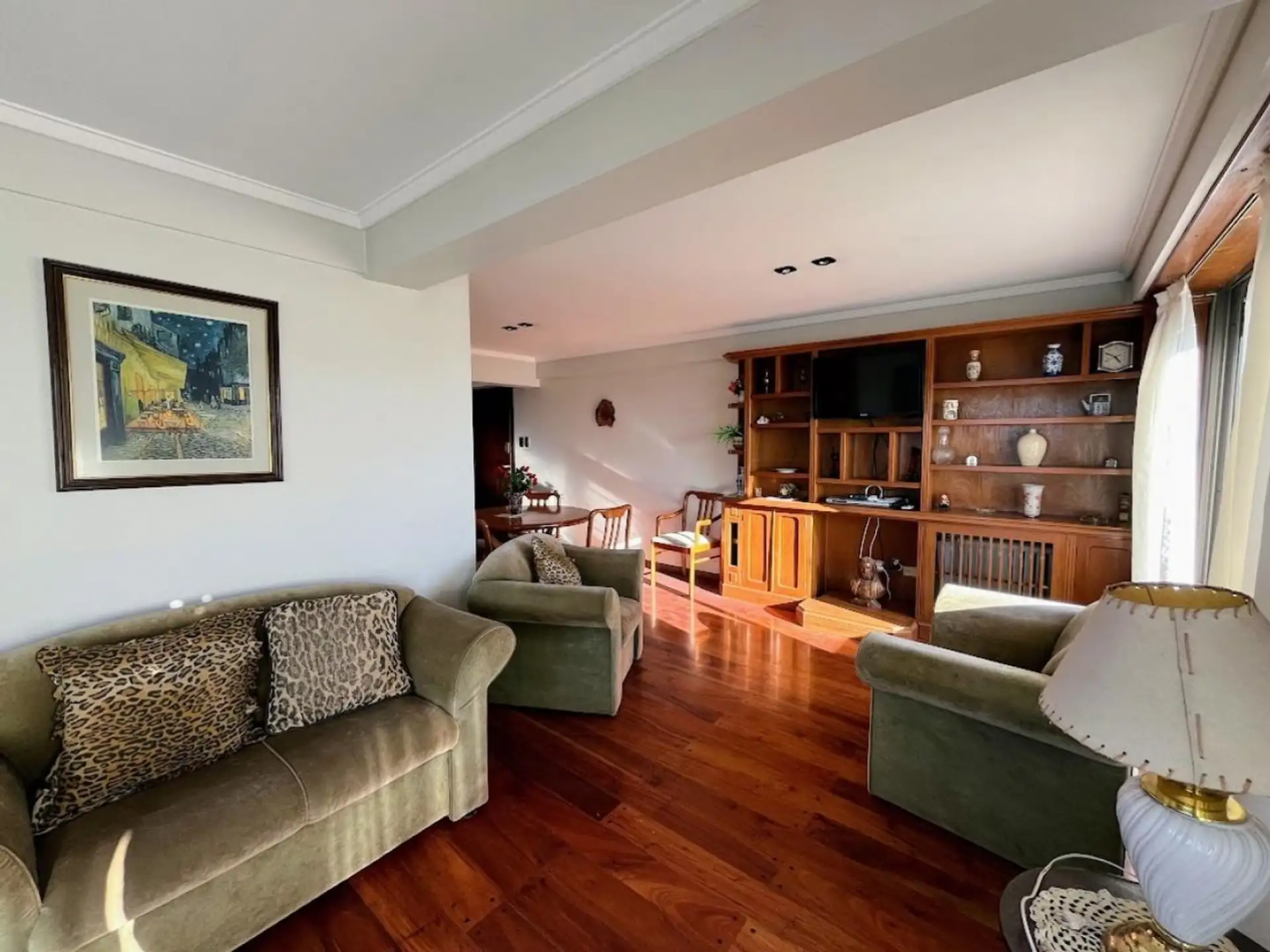 VENTA DEPTO 2/3 AMBIENTES VISTA AL MAR C/ COCHERA.