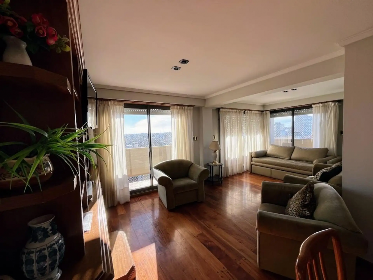 VENTA DEPTO 2/3 AMBIENTES VISTA AL MAR C/ COCHERA.