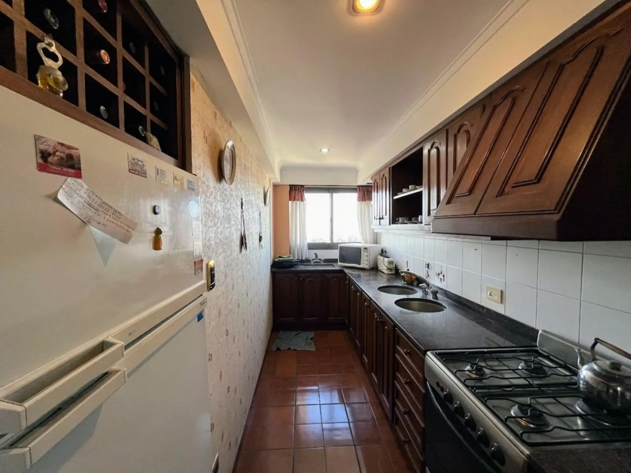 VENTA DEPTO 2/3 AMBIENTES VISTA AL MAR C/ COCHERA.