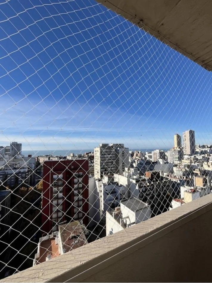 VENTA DEPTO 2/3 AMBIENTES VISTA AL MAR C/ COCHERA.