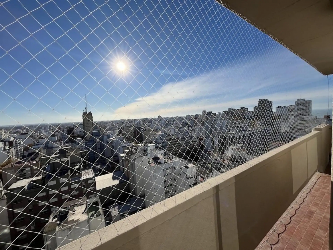 VENTA DEPTO 2/3 AMBIENTES VISTA AL MAR C/ COCHERA.