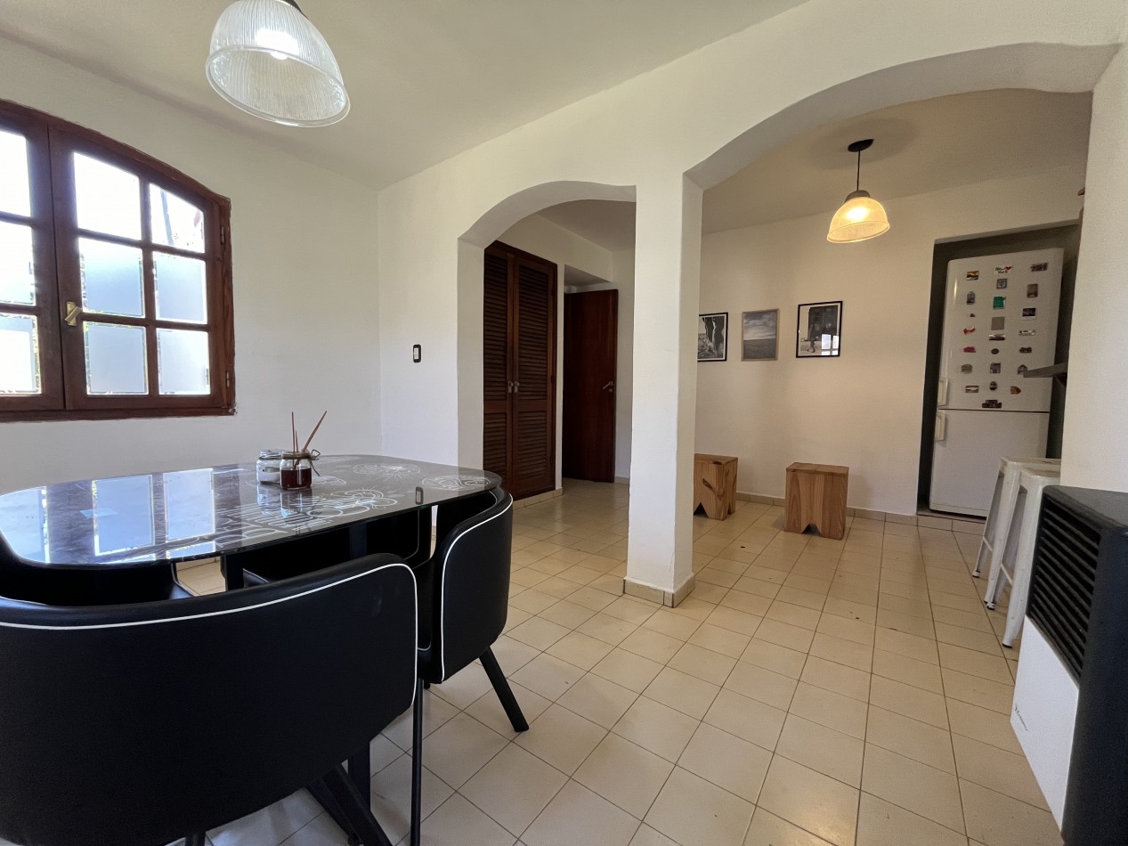 VENTA. CASA 5 AMB SOBRE 2 LOTES. BARRIO LAS MARGARITAS
