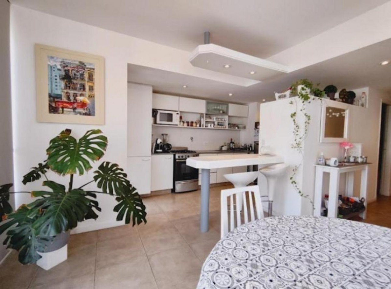 VENTA.  DEPARTAMENTO 3 AMB CON COCHERA Y TERRAZA. BARRIO ALDREY