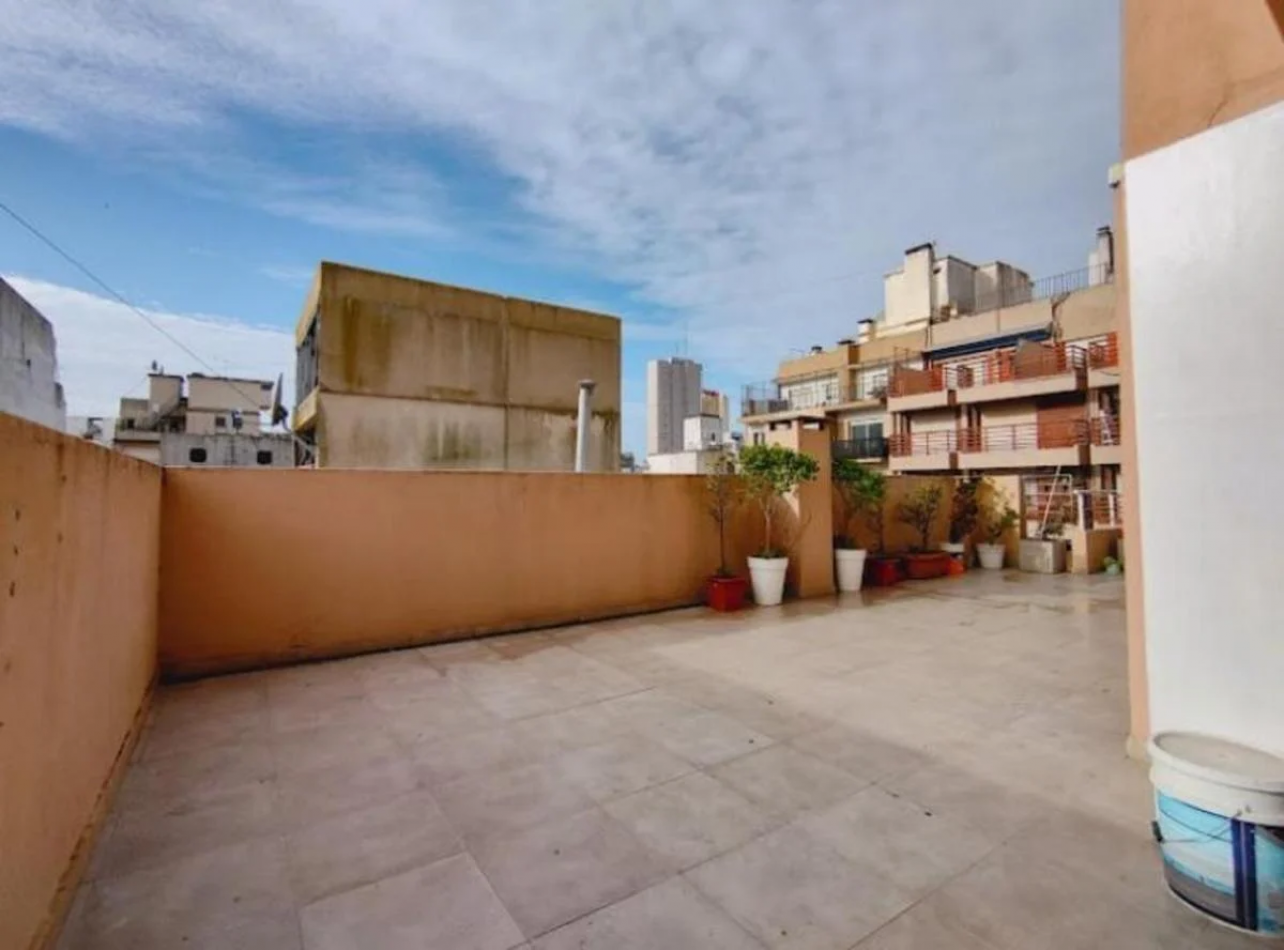 VENTA.  DEPARTAMENTO 3 AMB CON COCHERA Y TERRAZA. BARRIO ALDREY