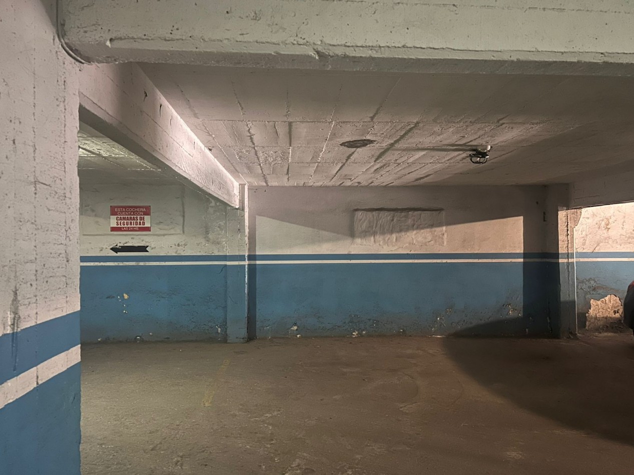 COCHERA EN VENTA. ZONA PLAZA COLON