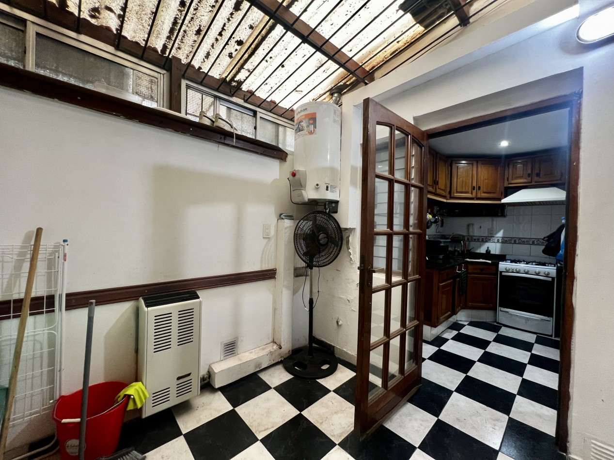 VENTA. DPTO. 2 AMBIENTE CON PATIO . SEMIRECICLADO. ALDREY