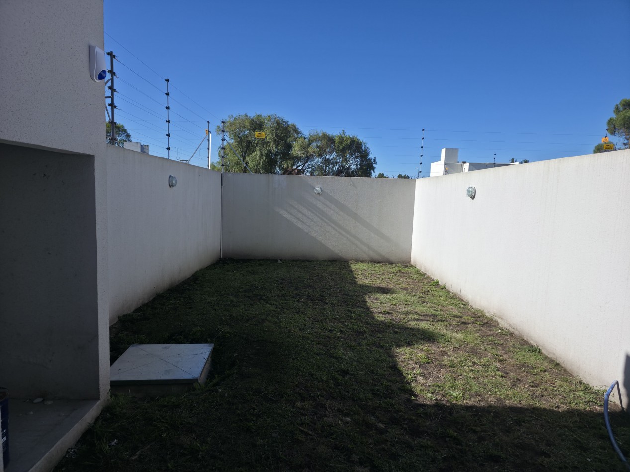 VENTA. DUPLEX 3 AMB APTO CREDITO. SAN GERONIMO