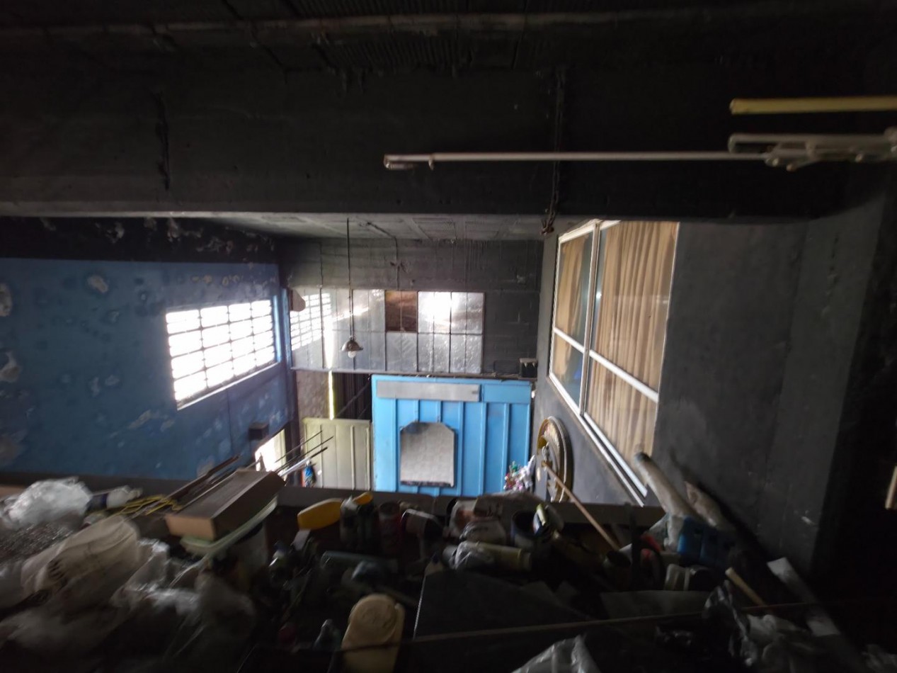 GALPON EN VENTA CON VIVIENDA. PERALTA RAMOS OESTE