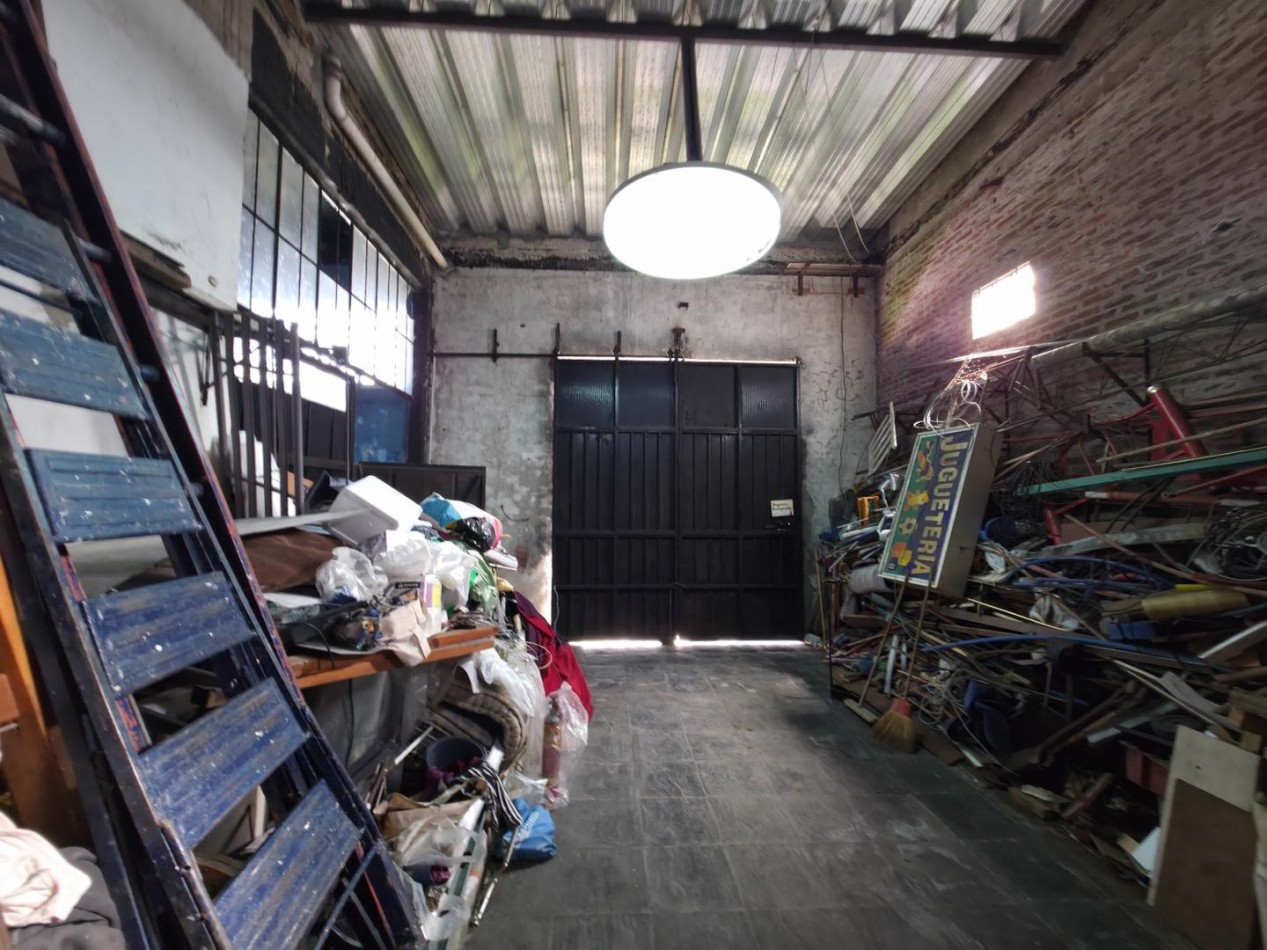 GALPON EN VENTA CON VIVIENDA. PERALTA RAMOS OESTE