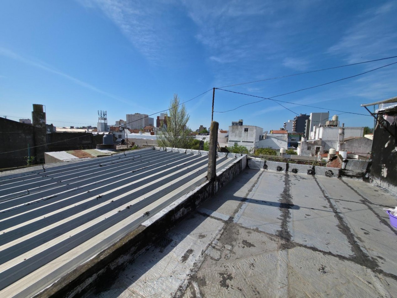 GALPON EN VENTA CON VIVIENDA. PERALTA RAMOS OESTE