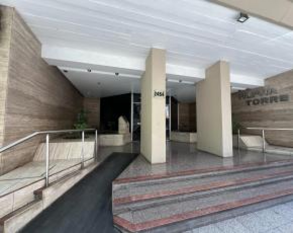 VENTA. DEPARTAMENTO 3 AMB COCHERA. AMOBLADO. MACROCENTRO