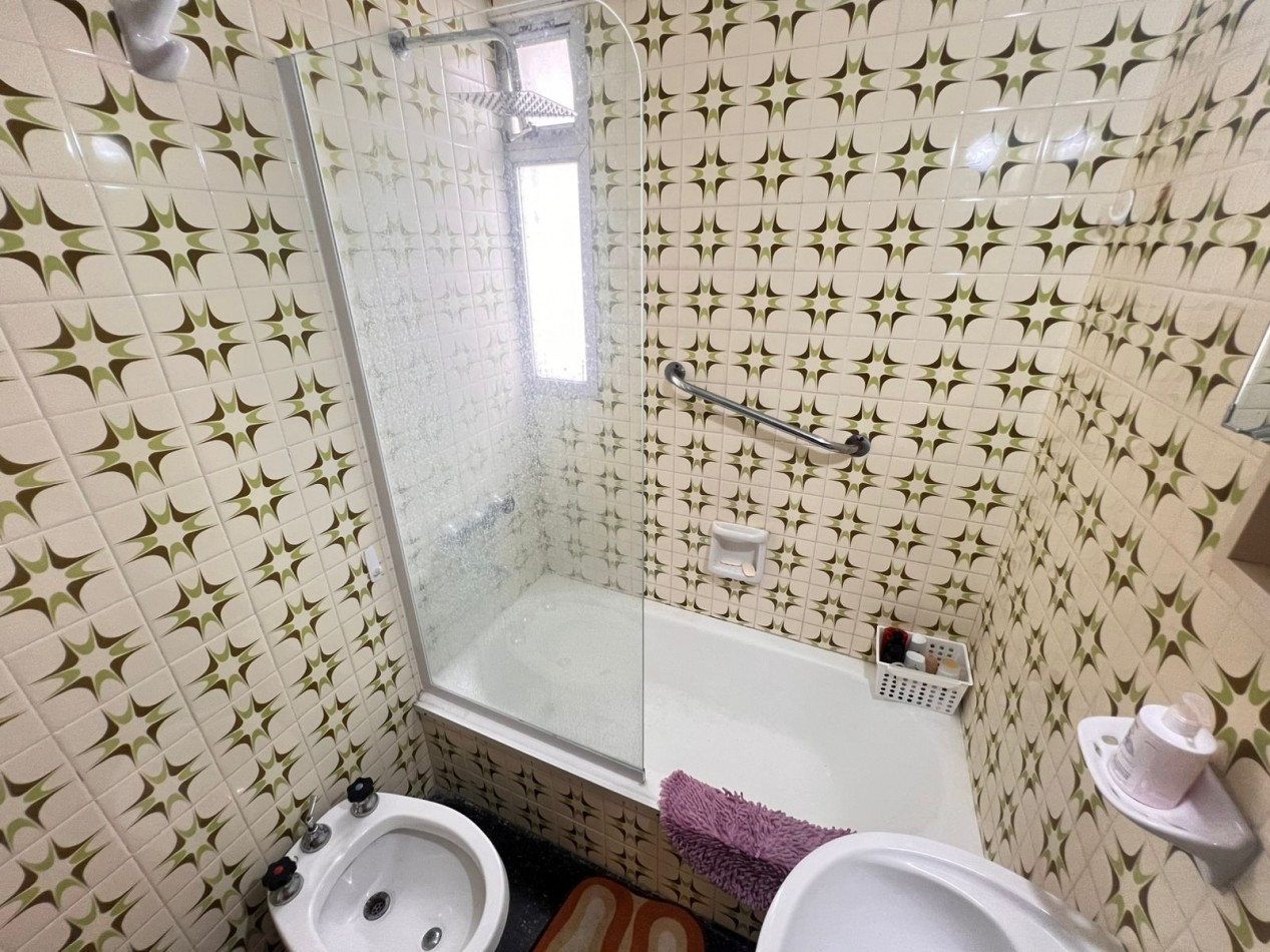 VENTA. DEPARTAMENTO 3 AMB COCHERA. AMOBLADO. MACROCENTRO