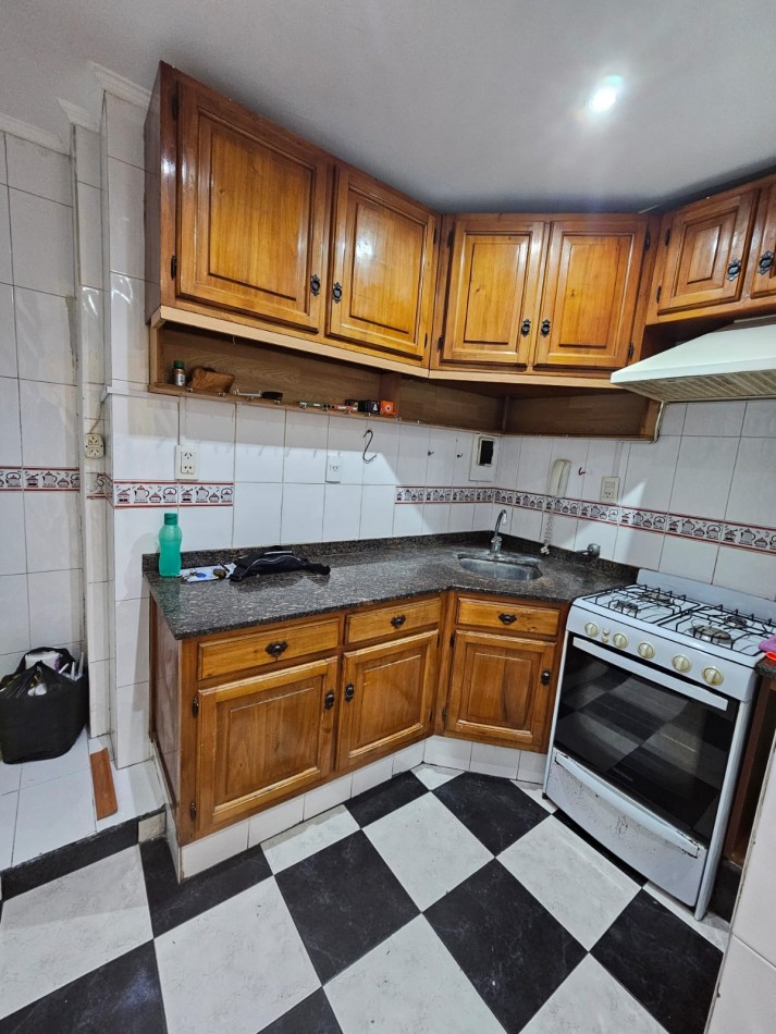 VENTA. DPTO. 2 AMBIENTE CON PATIO . SEMIRECICLADO. ALDREY