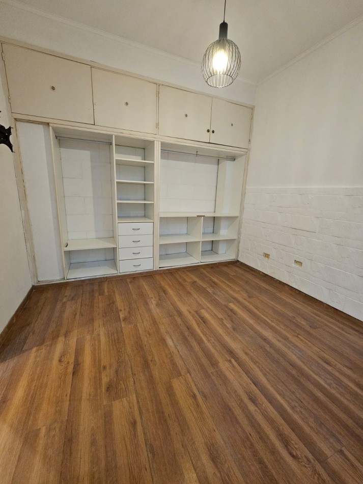 VENTA. DPTO. 2 AMBIENTE CON PATIO . SEMIRECICLADO. ALDREY