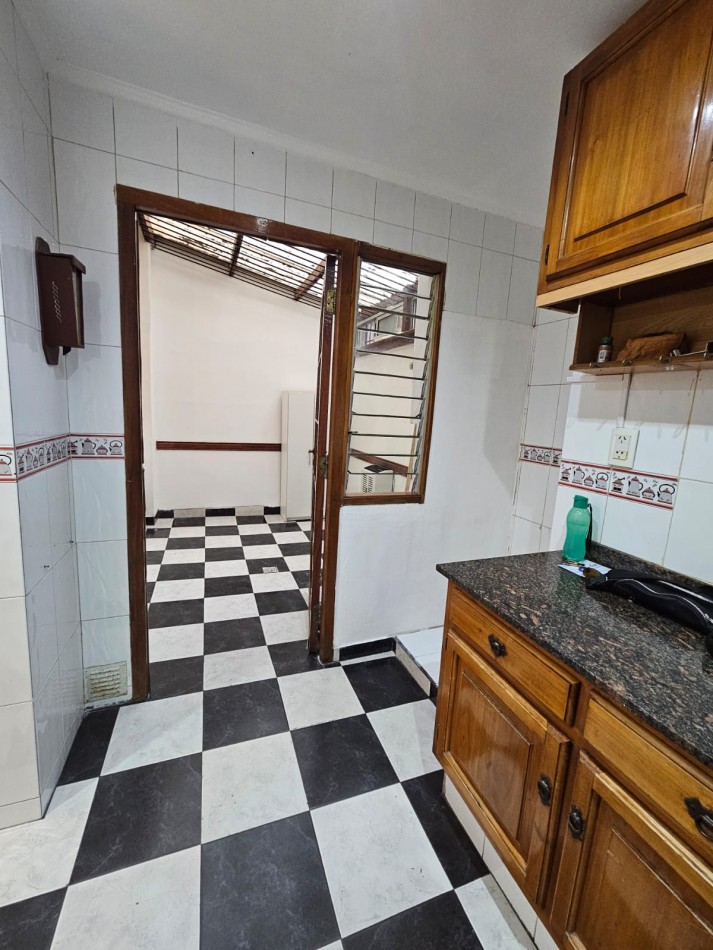 VENTA. DPTO. 2 AMBIENTE CON PATIO . SEMIRECICLADO. ALDREY