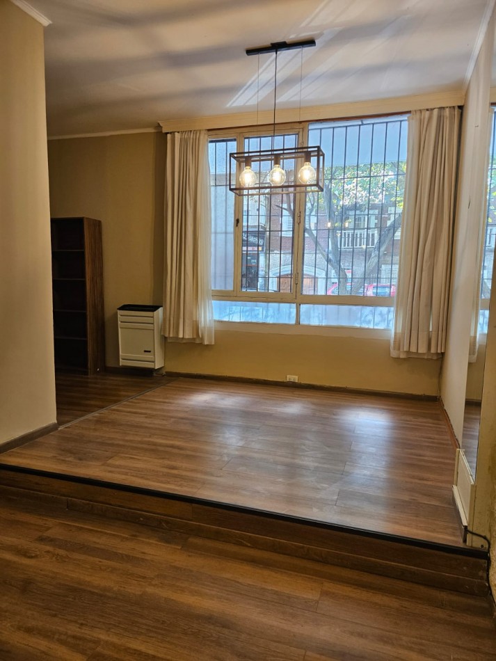 VENTA. DPTO. 2 AMBIENTE CON PATIO . SEMIRECICLADO. ALDREY