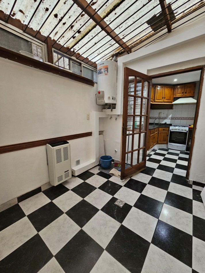 VENTA. DPTO. 2 AMBIENTE CON PATIO . SEMIRECICLADO. ALDREY