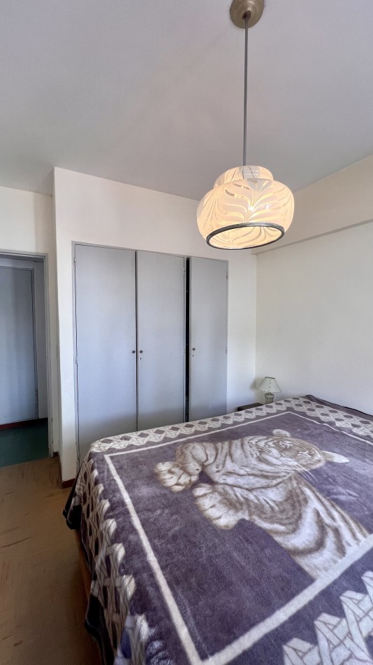 VENTA. DEPARTAMENTO 2 AMBIENTES CON PATIO. PASEO ALDREY