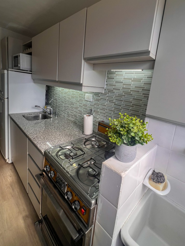 VENTA. DEPARTAMENTO 2 AMBIENTES SEMIRECICLADO. BARRIO LA PERLA