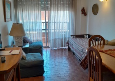 VENTA. DEPARTAMENTO 2 AMB AL FRENTE. CENTRO