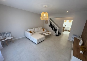 VENTA . CHALET EN PH 4 AMBIENTES CON GARAGE. BARRIO PRIMERA JUNTA
